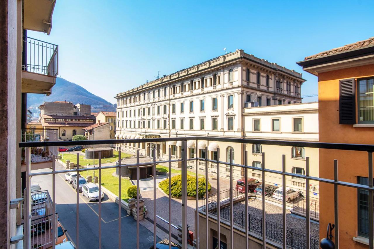 Piazza Roma - The House Of Travelers Apartment Комо Екстериор снимка