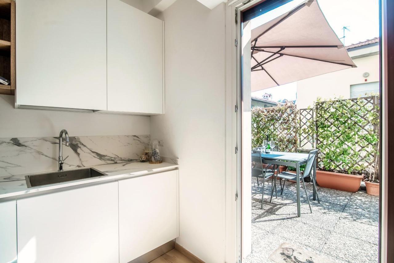 Piazza Roma - The House Of Travelers Apartment Комо Екстериор снимка