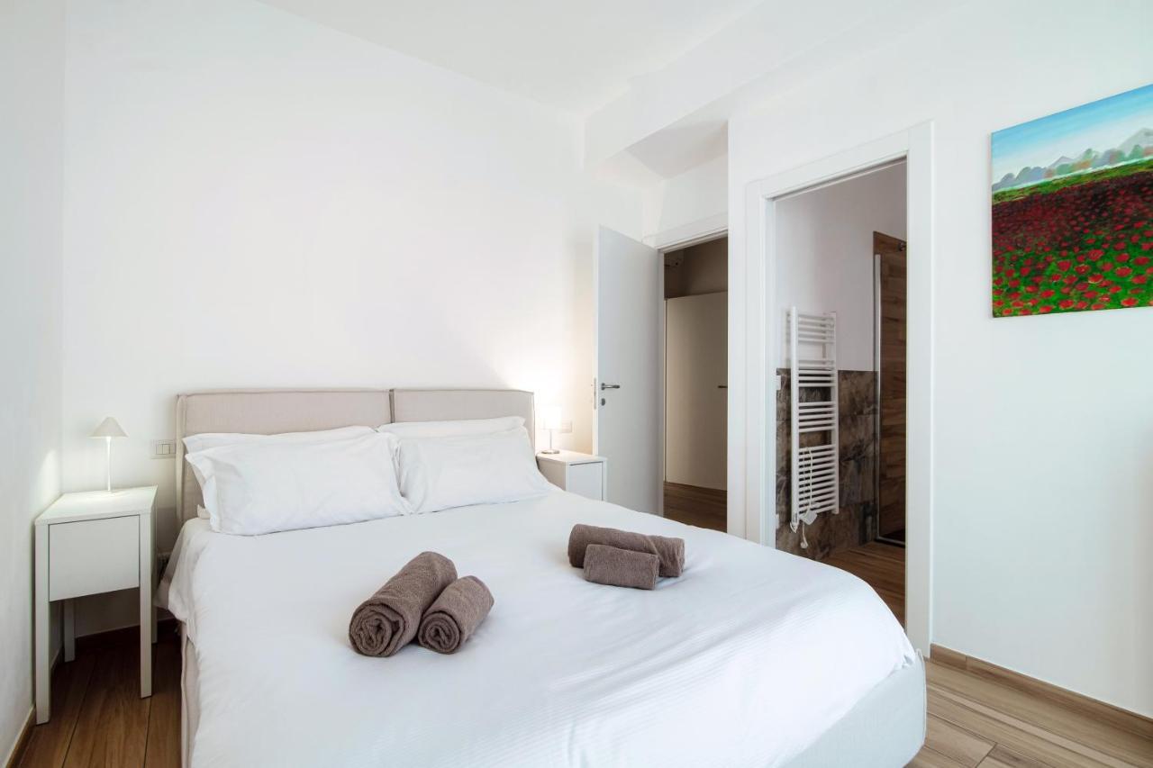 Piazza Roma - The House Of Travelers Apartment Комо Екстериор снимка