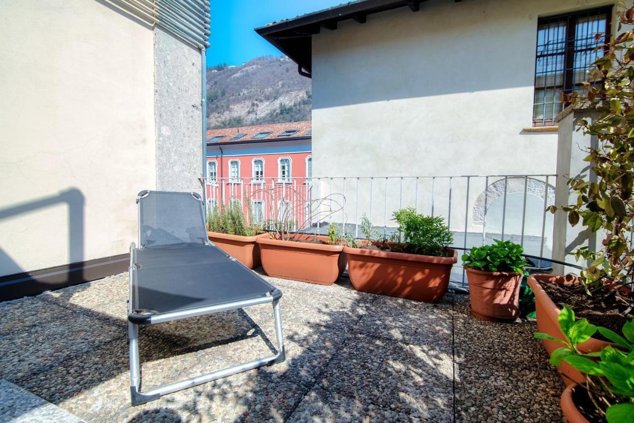 Piazza Roma - The House Of Travelers Apartment Комо Екстериор снимка