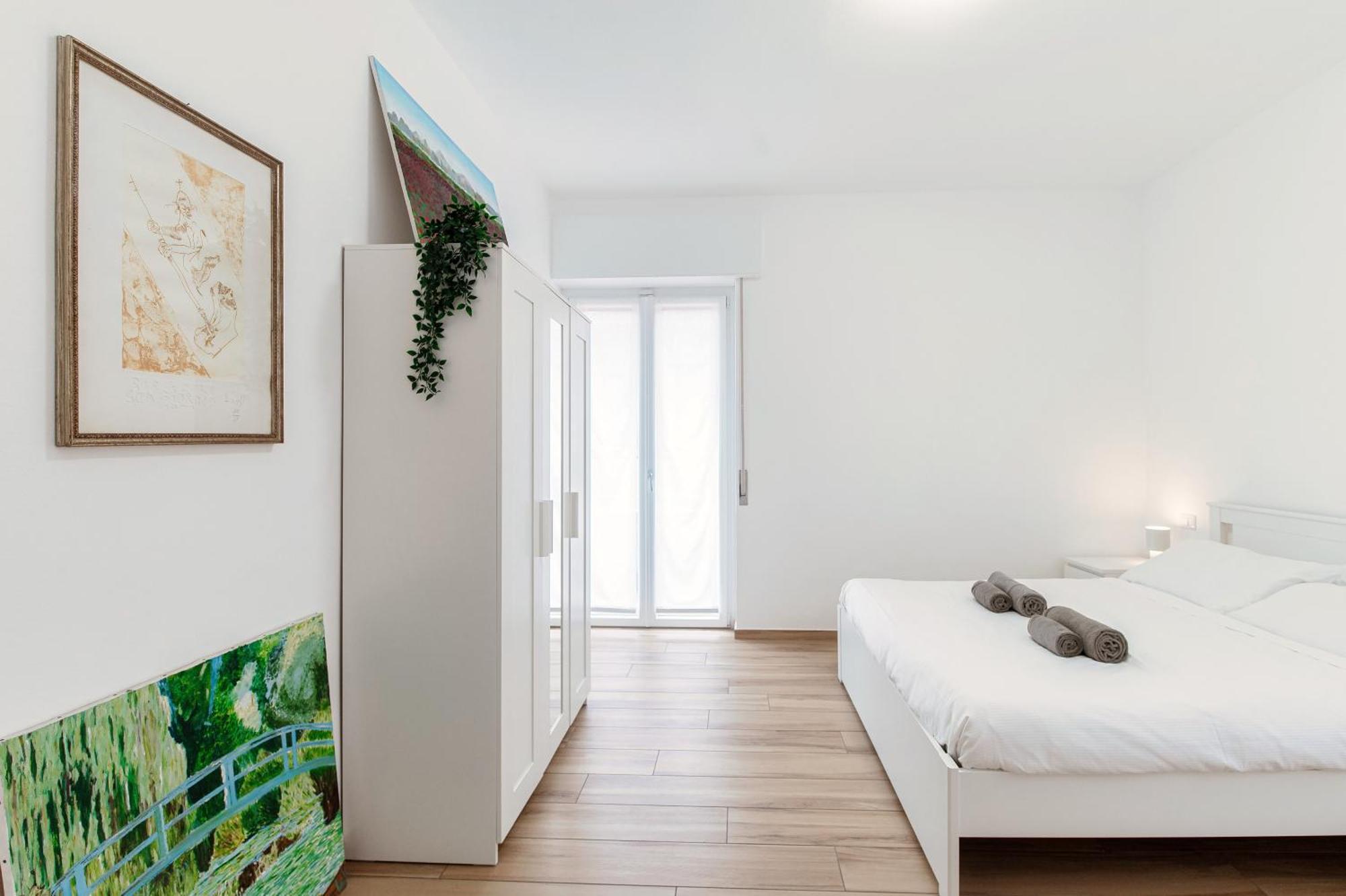 Piazza Roma - The House Of Travelers Apartment Комо Екстериор снимка